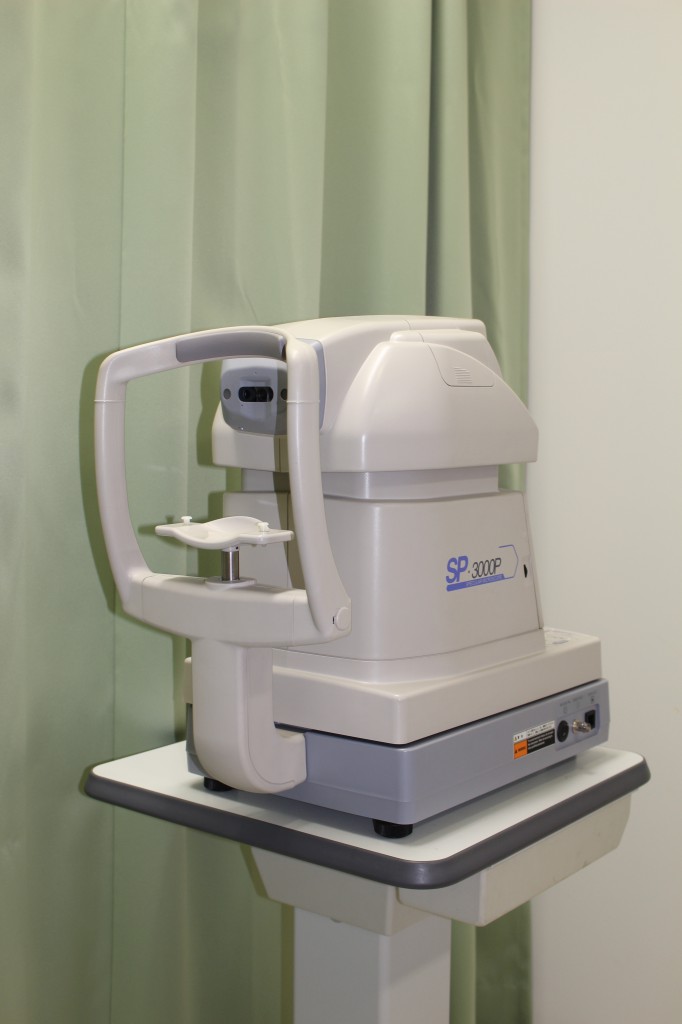 角膜を調べる機器、スペキュラー導入しました | 三鷹台眼科